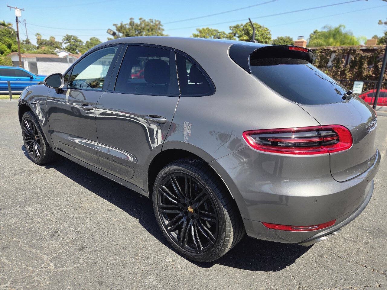 Used 2016 Porsche Macan Turbo AWD/4WD image 15