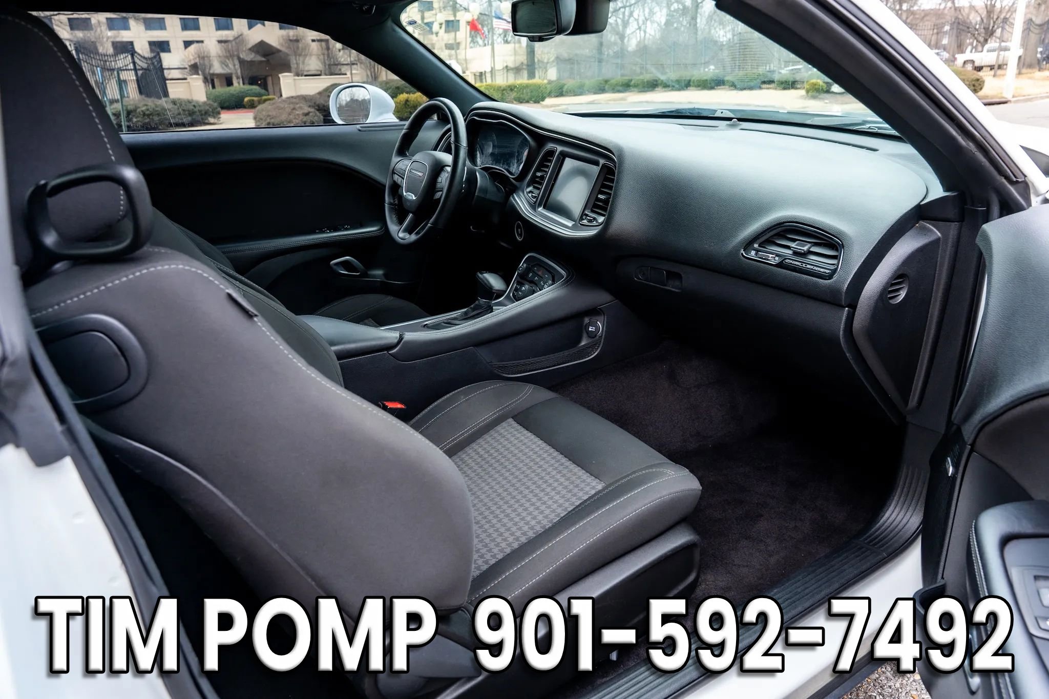 Used 2016 Dodge Challenger SXT w/ Blacktop Package image 13