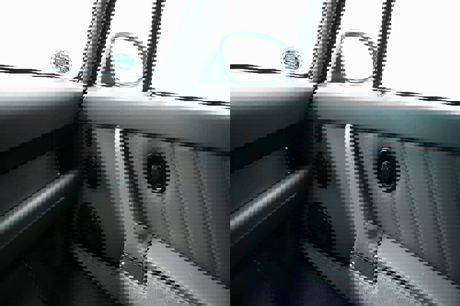 Used 1992 Porsche 911 Turbo image 24