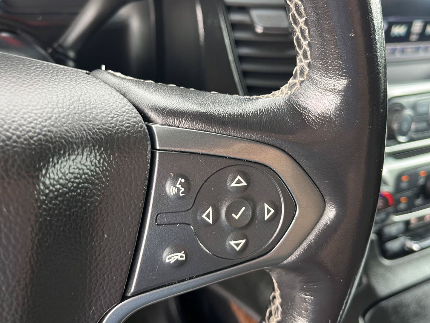 Used 2019 Chevrolet Tahoe Premier AWD/4WD image 12