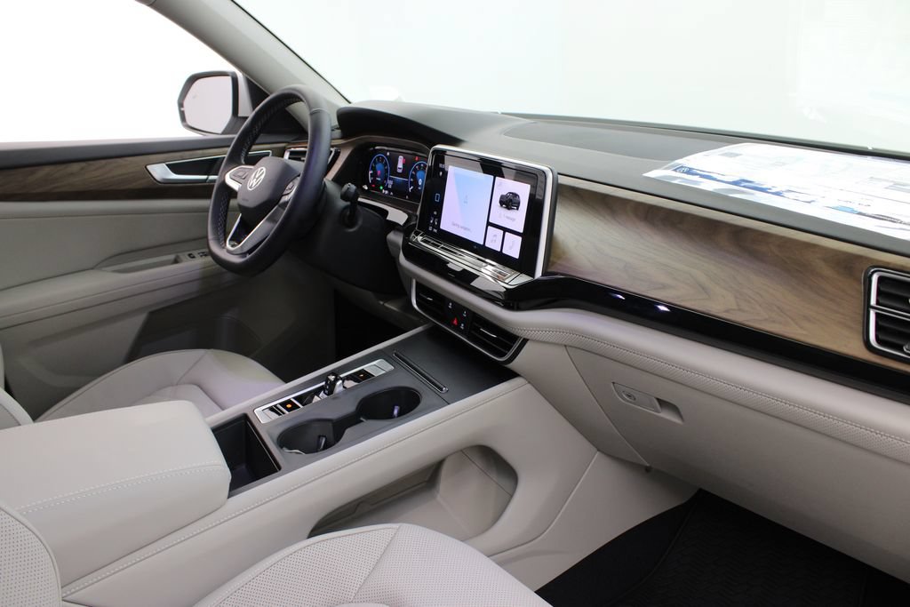 New 2026 Volkswagen Atlas SE FWD image 25