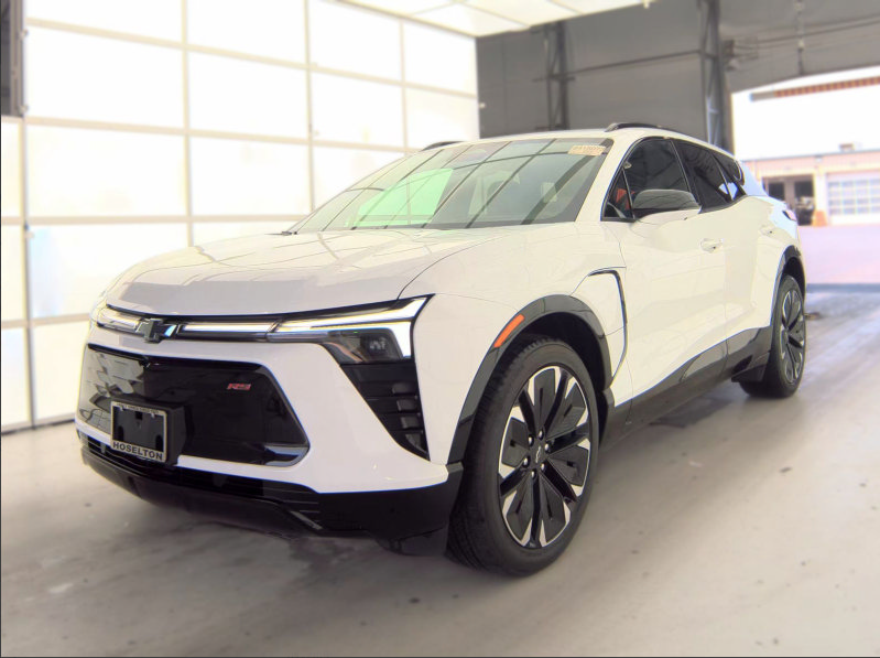 Used 2024 Chevrolet Blazer EV RS AWD/4WD image 3