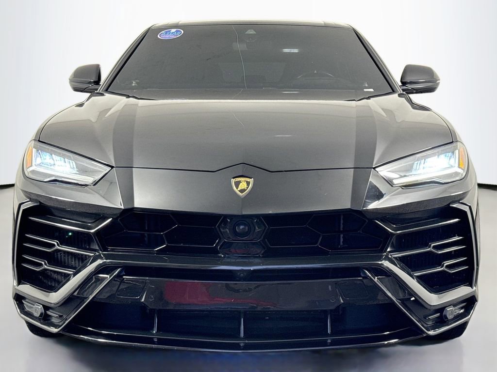 Used 2020 Lamborghini Urus image 2