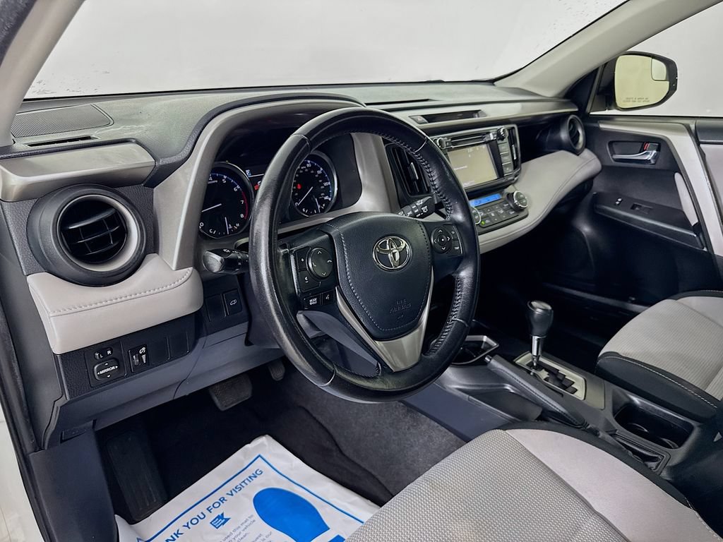 Used 2016 Toyota RAV4 XLE FWD image 8