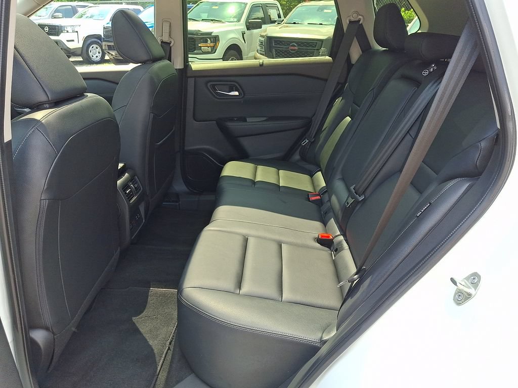 Certified 2023 Nissan Rogue SL w/ SL Premium Package AWD/4WD image 11