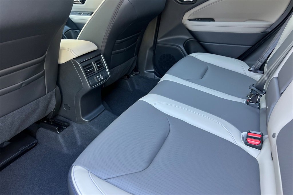 New 2025 Subaru Forester Limited w/ Protection Package (1PH) image 10