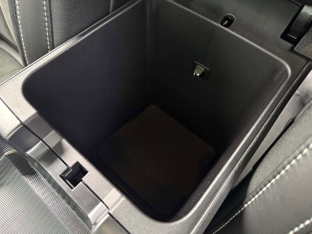 New 2025 Jeep Grand Cherokee L Laredo image 37