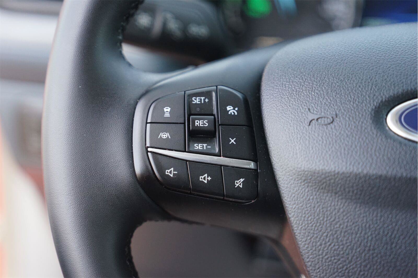 Used 2024 Ford Maverick Lariat w/ Black Appearance Package FWD image 23
