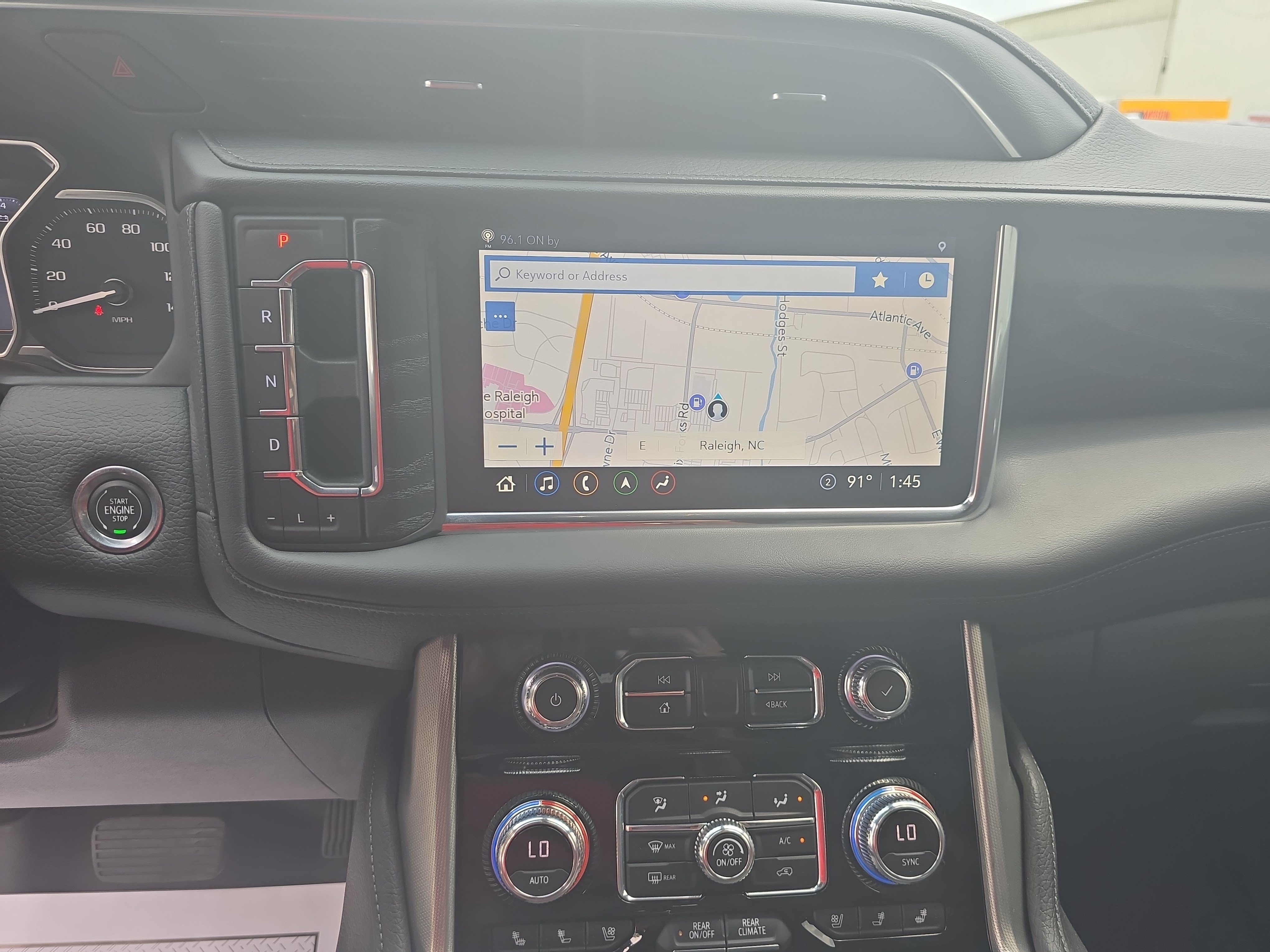 Used 2021 GMC Yukon XL Denali RWD image 24