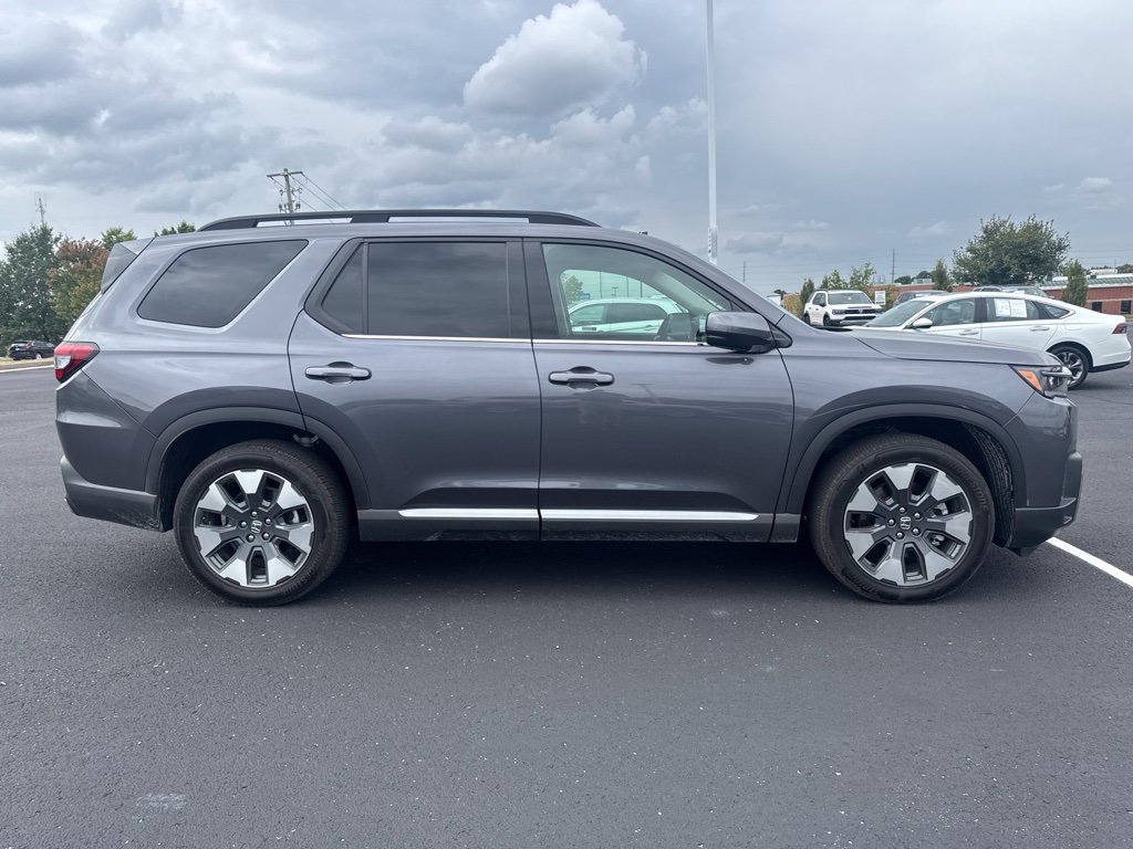 Used 2026 Honda Pilot Elite image 2