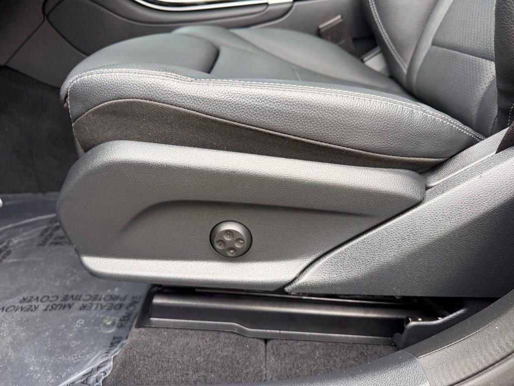 Used 2021 Mercedes-Benz GLC 300 w/ AMG Line image 16