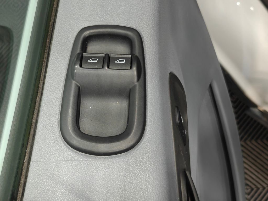 Used 2017 Ford Transit 150 130 Low Roof RWD image 39