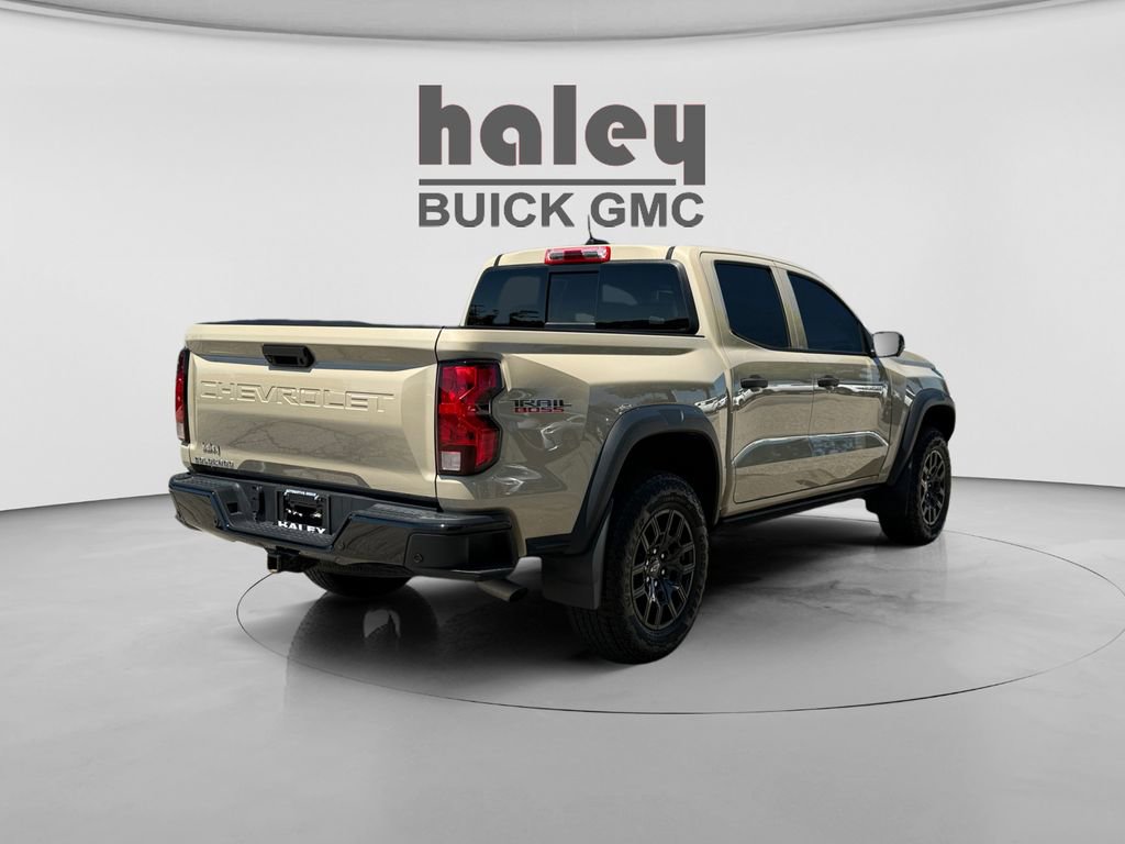 Used 2024 Chevrolet Colorado Trail Boss w/ Technology Package AWD/4WD image 5