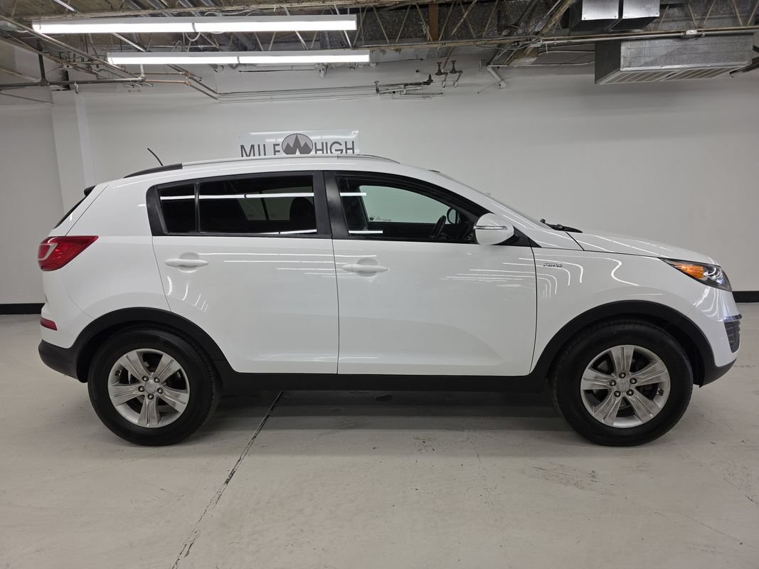 Used 2011 Kia Sportage LX w/ Convenience Pkg AWD/4WD image 6
