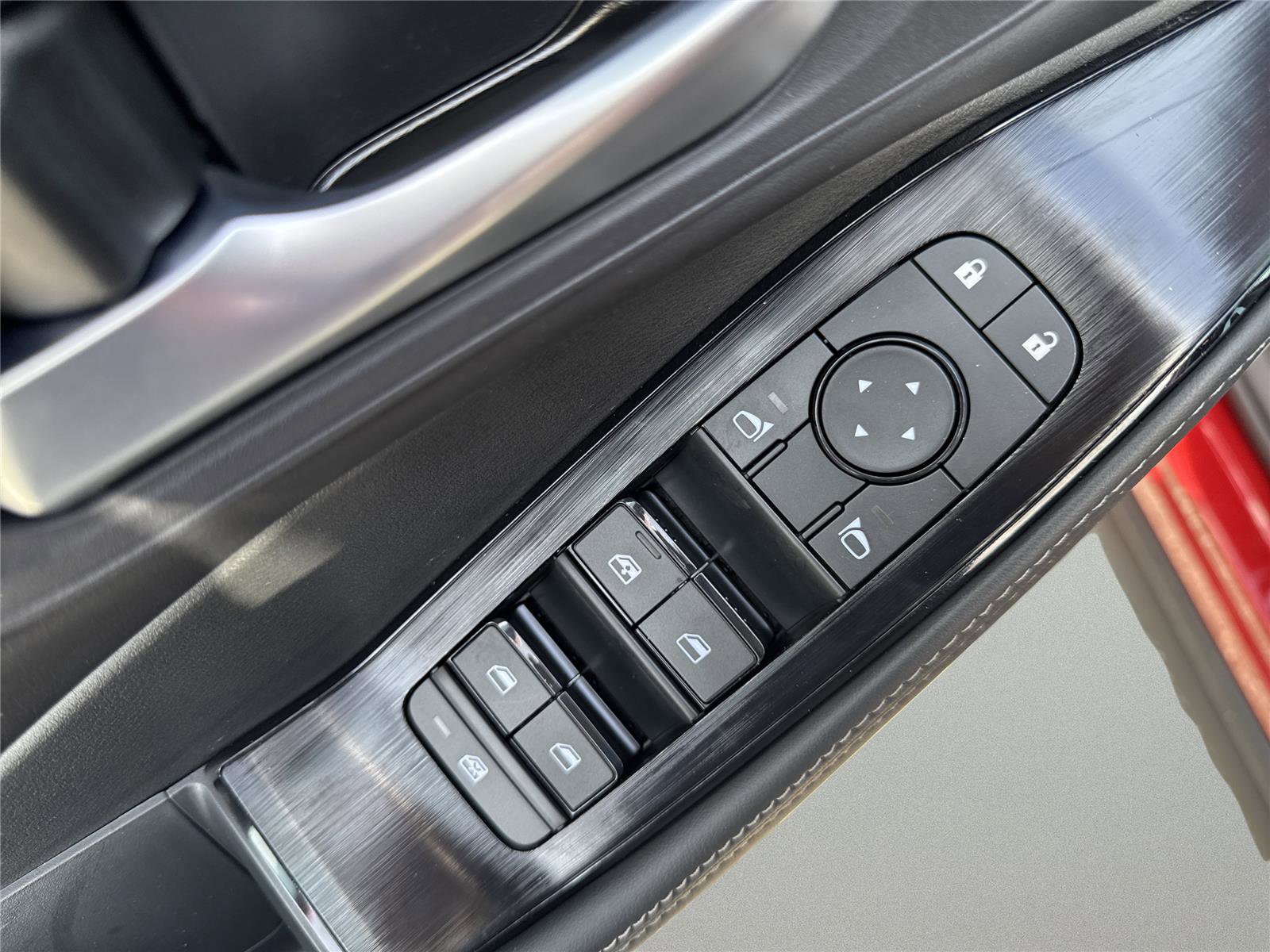 New 2026 Nissan Rogue SV FWD image 18