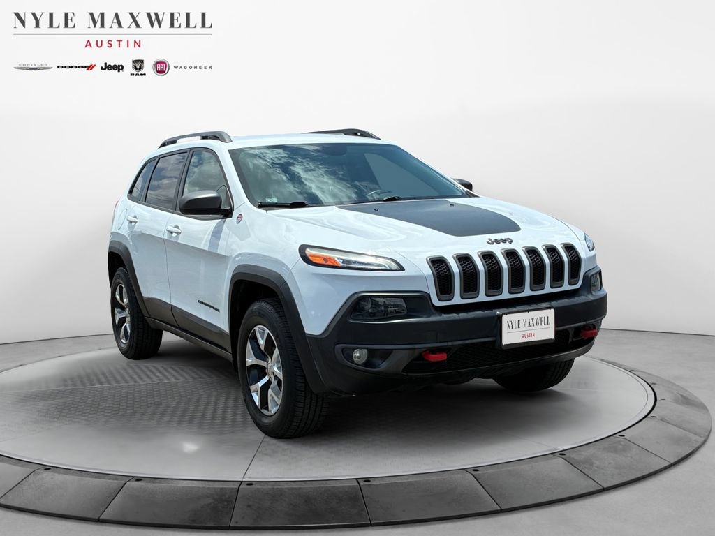 Used 2014 Jeep Cherokee Trailhawk w/ Comfort/Convenience Group AWD/4WD image 2