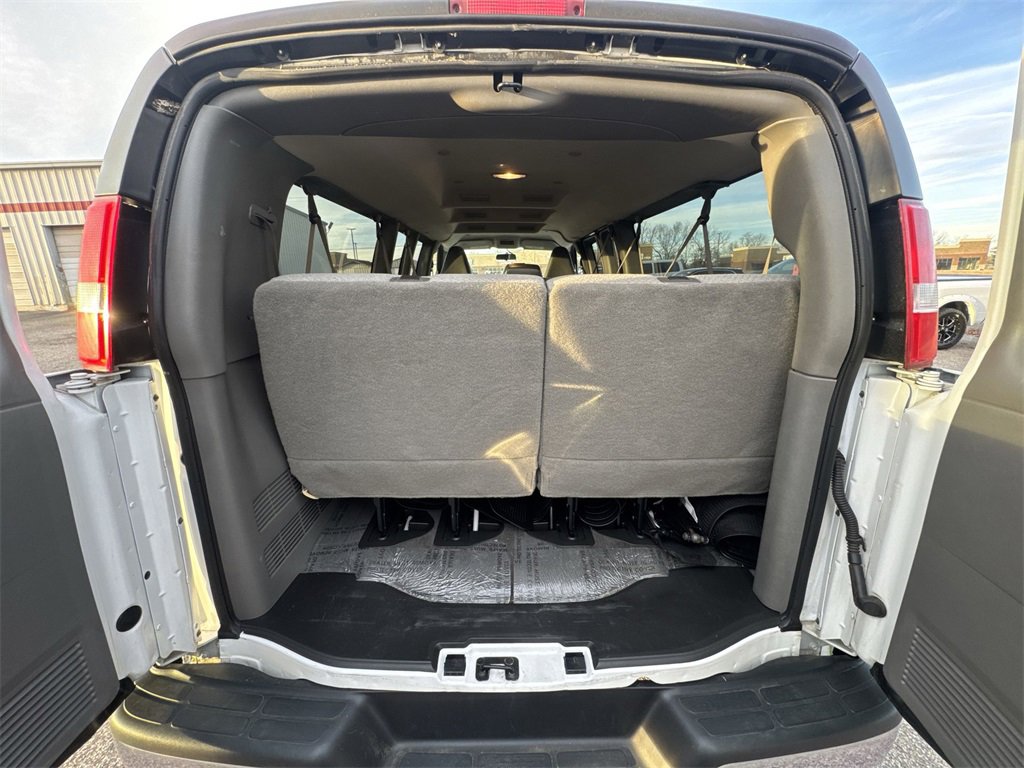 Used 2018 Chevrolet Express 3500 LT w/ LT Preferred Equipment Group image 23