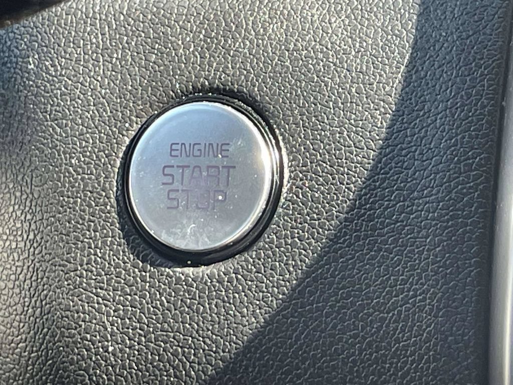 Used 2022 Kia Sorento S w/ Panoramic Sunroof Package FWD image 31