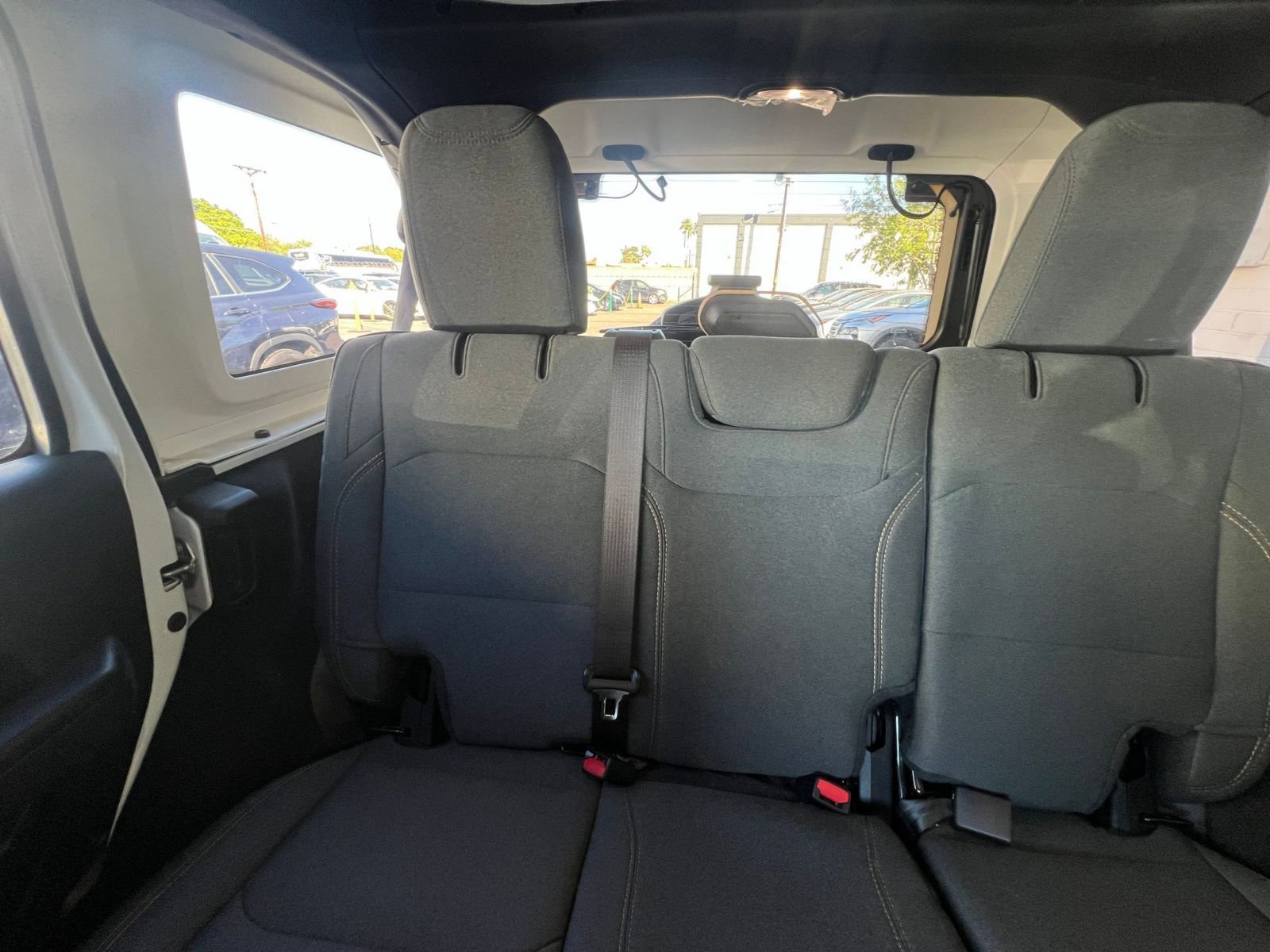 Used 2025 Jeep Wrangler Sport S image 38