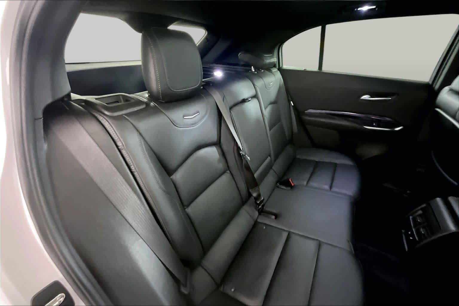 Certified 2023 Cadillac XT4 Luxury w/ Cold Weather Package FWD image 19