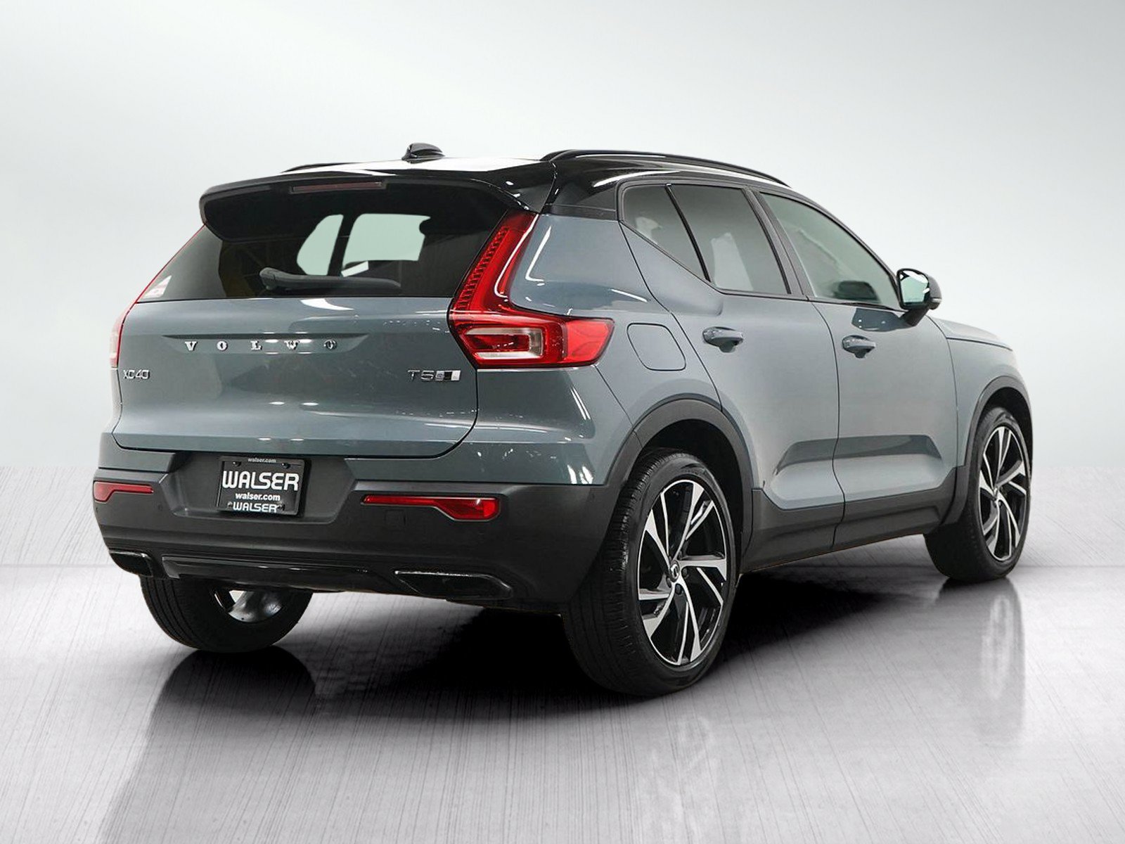 Used 2020 Volvo XC40 T5 R-Design AWD/4WD image 5