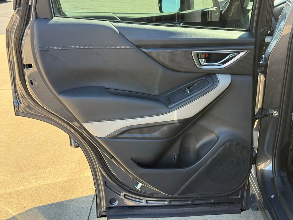 Used 2022 Subaru Forester Limited image 16