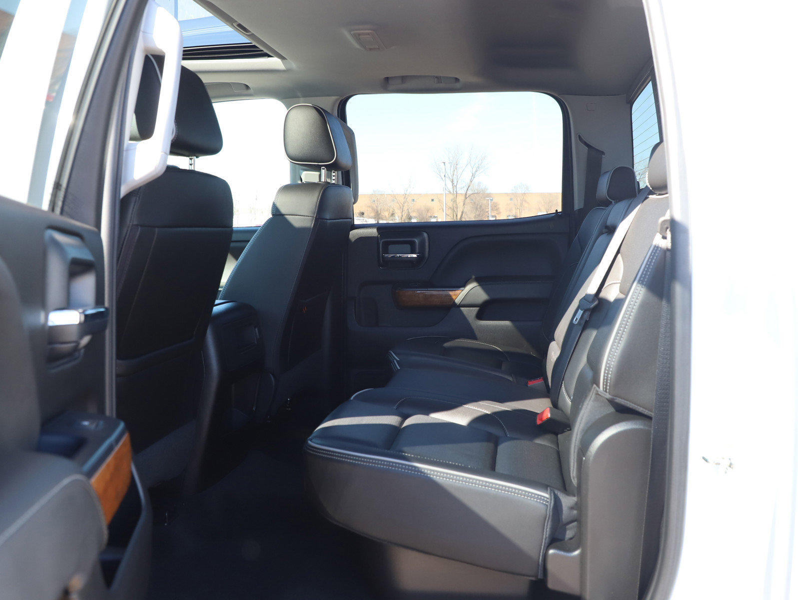 Used 2018 Chevrolet Silverado 2500 High Country w/ Duramax Plus Package image 16