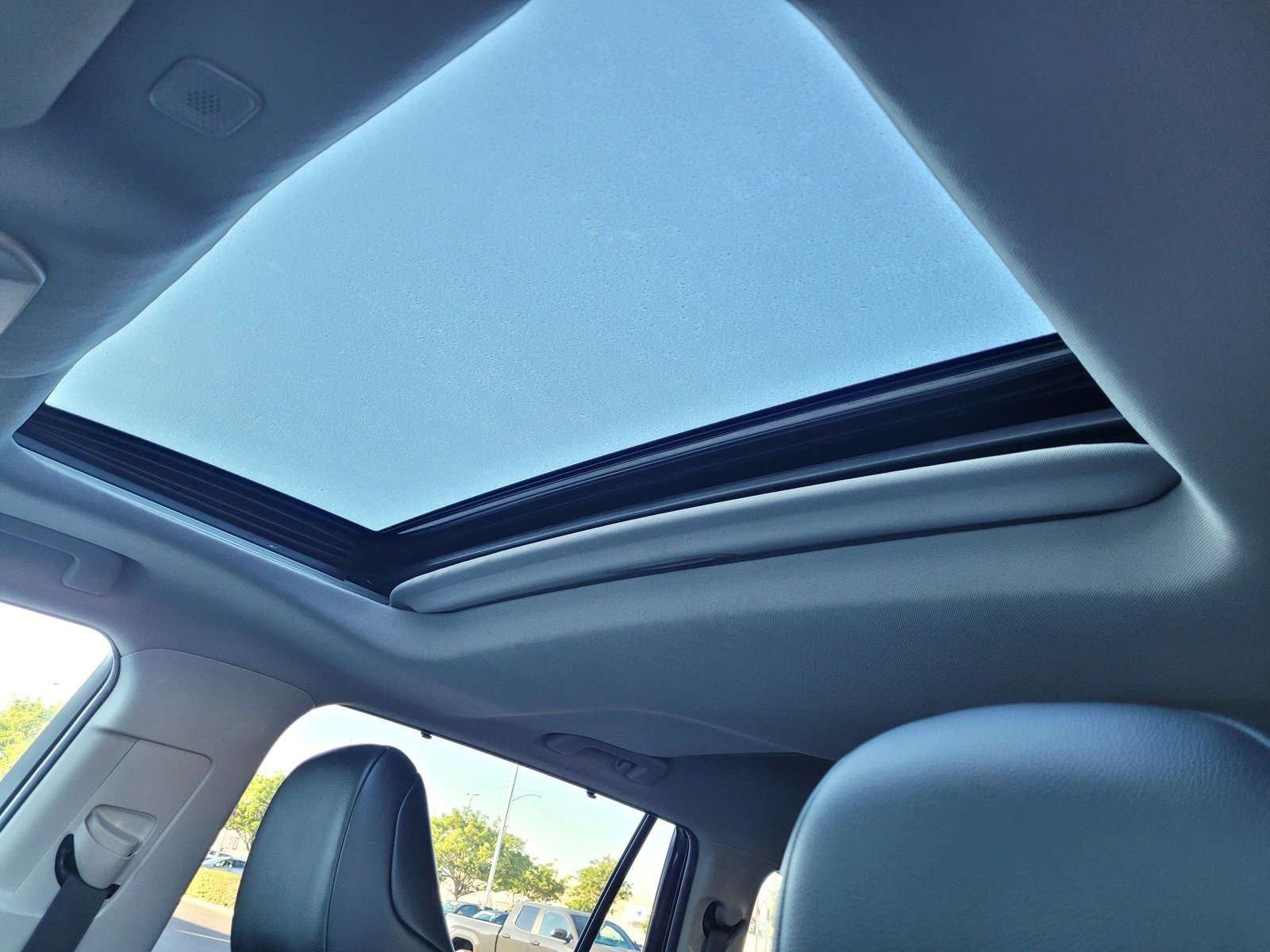 Certified 2023 Toyota Highlander XLE image 18