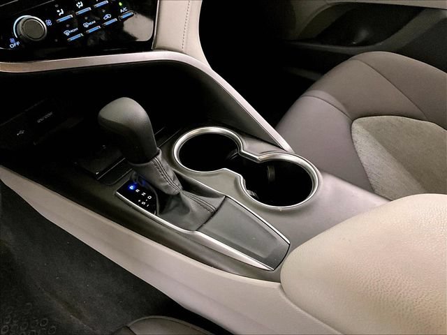 Used 2021 Toyota Camry LE FWD image 16