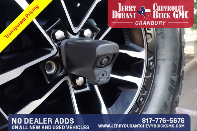 Used 2024 Jeep Wrangler Unlimited Rubicon AWD/4WD image 23