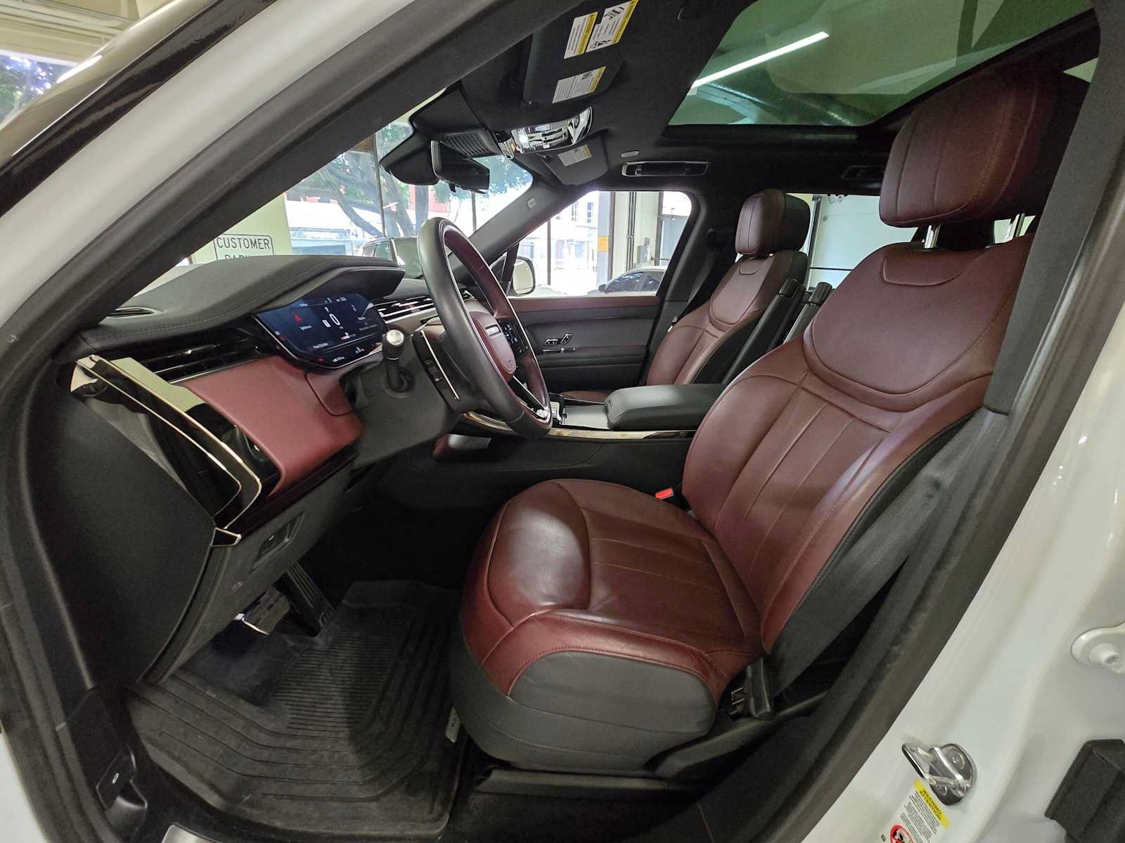 Used 2024 Land Rover Range Rover Sport Dynamic SE AWD/4WD image 21