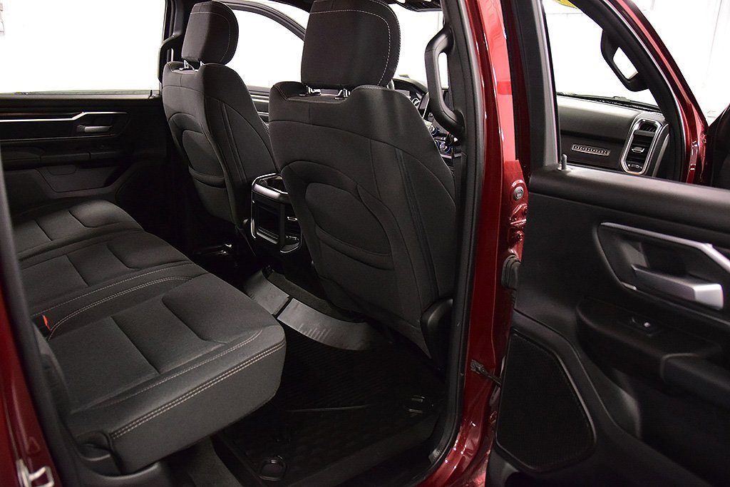 Used 2024 RAM 1500 Big Horn image 31