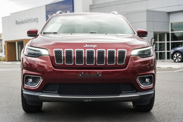 Used 2019 Jeep Cherokee Limited image 2