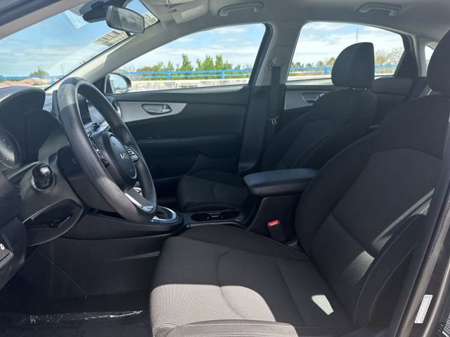 Used 2024 Kia Forte LXS FWD image 23