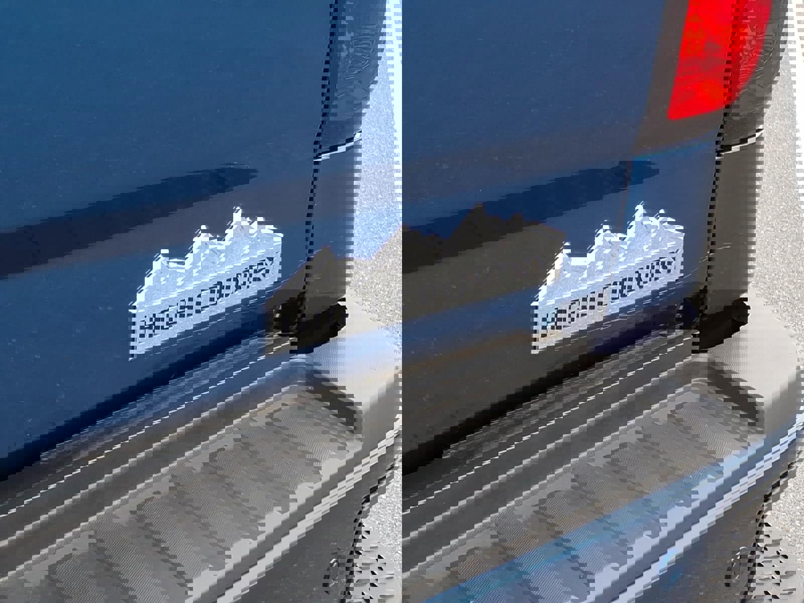 Used 2018 Chevrolet Silverado 2500 High Country image 7