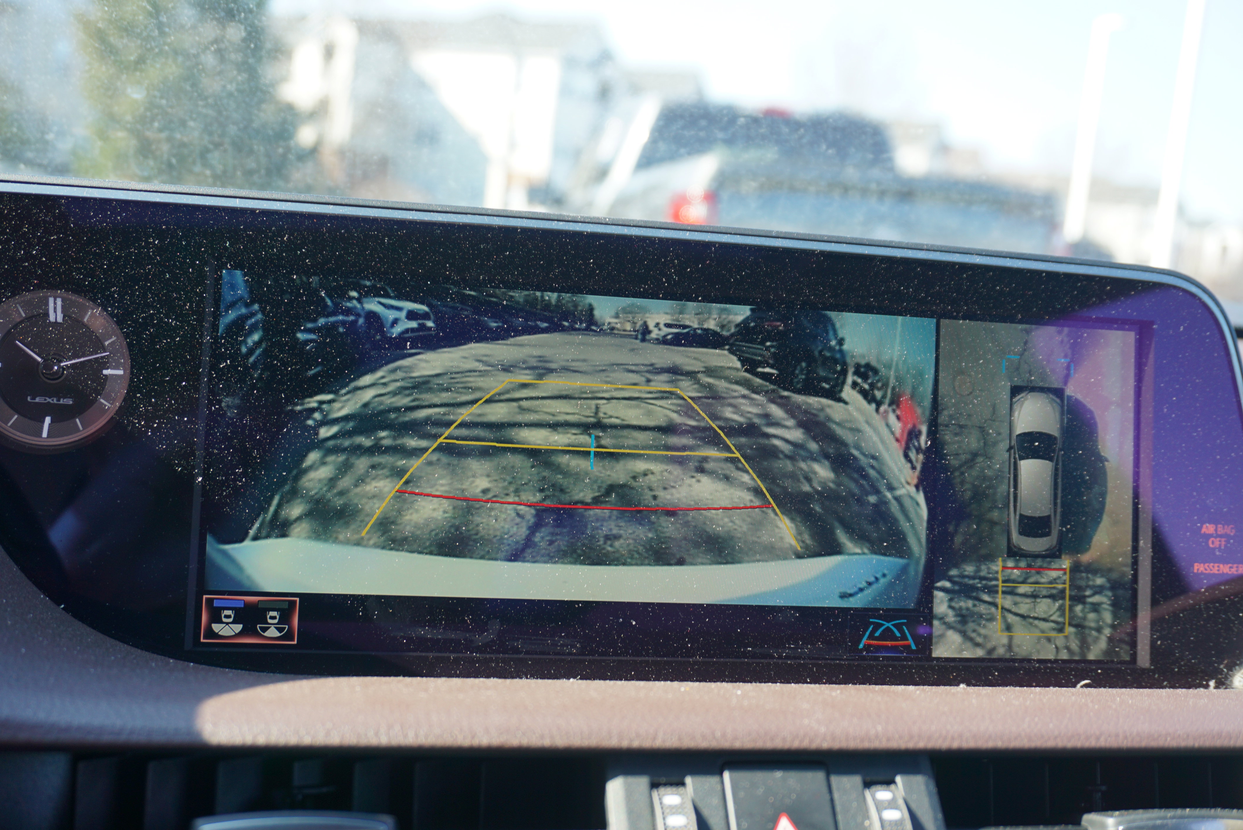 Used 2021 Lexus ES 350 Ultra Luxury w/ Accessory Package image 16