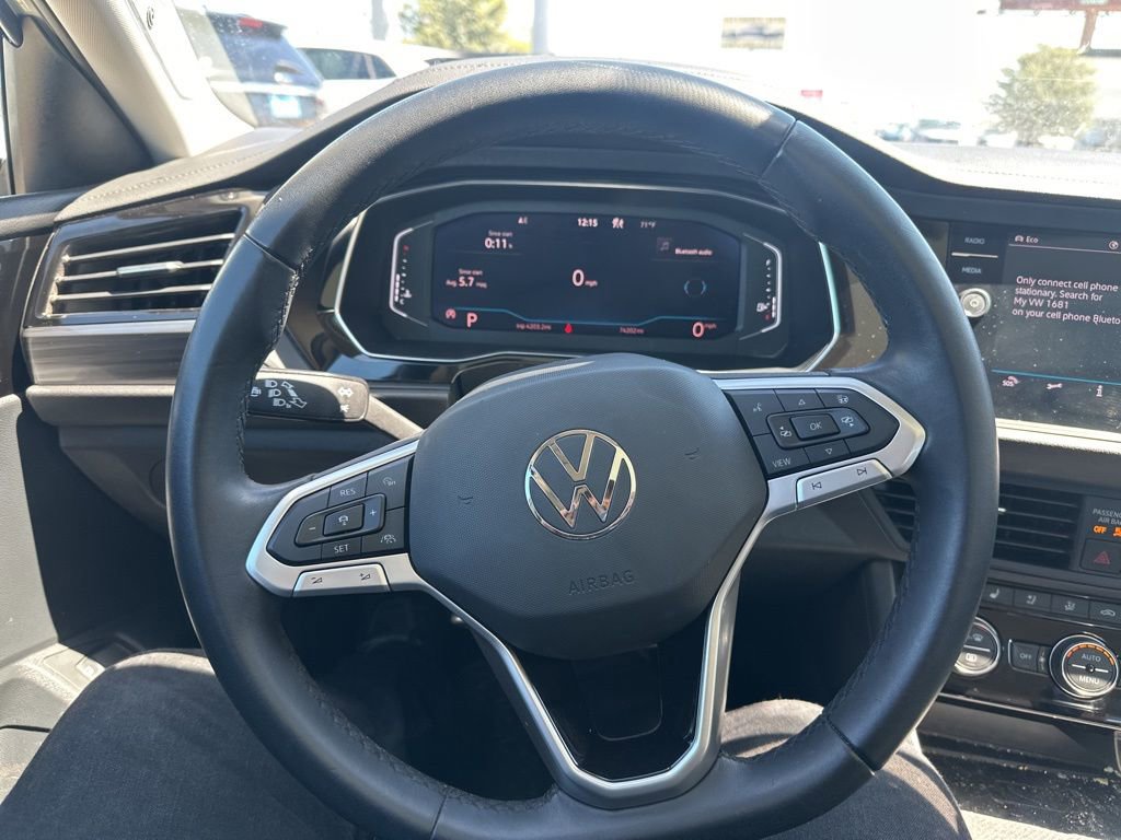 Used 2024 Volkswagen Jetta SEL image 9