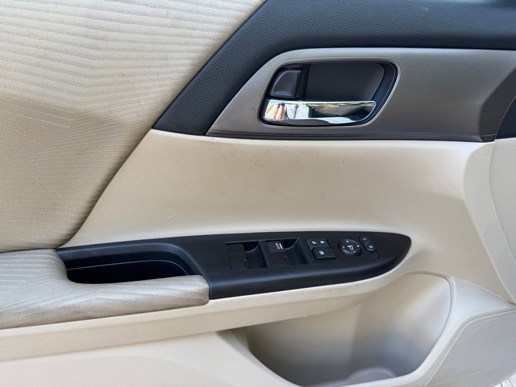 Used 2014 Honda Accord LX image 12