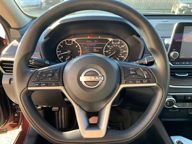 Used 2024 Nissan Altima 2.5 SV image 20