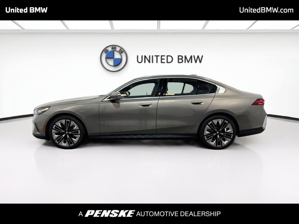 Certified 2026 BMW 530i RWD image 8