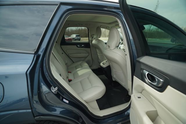 Used 2024 Volvo XC60 B5 Plus w/ Protection Package Premier image 62