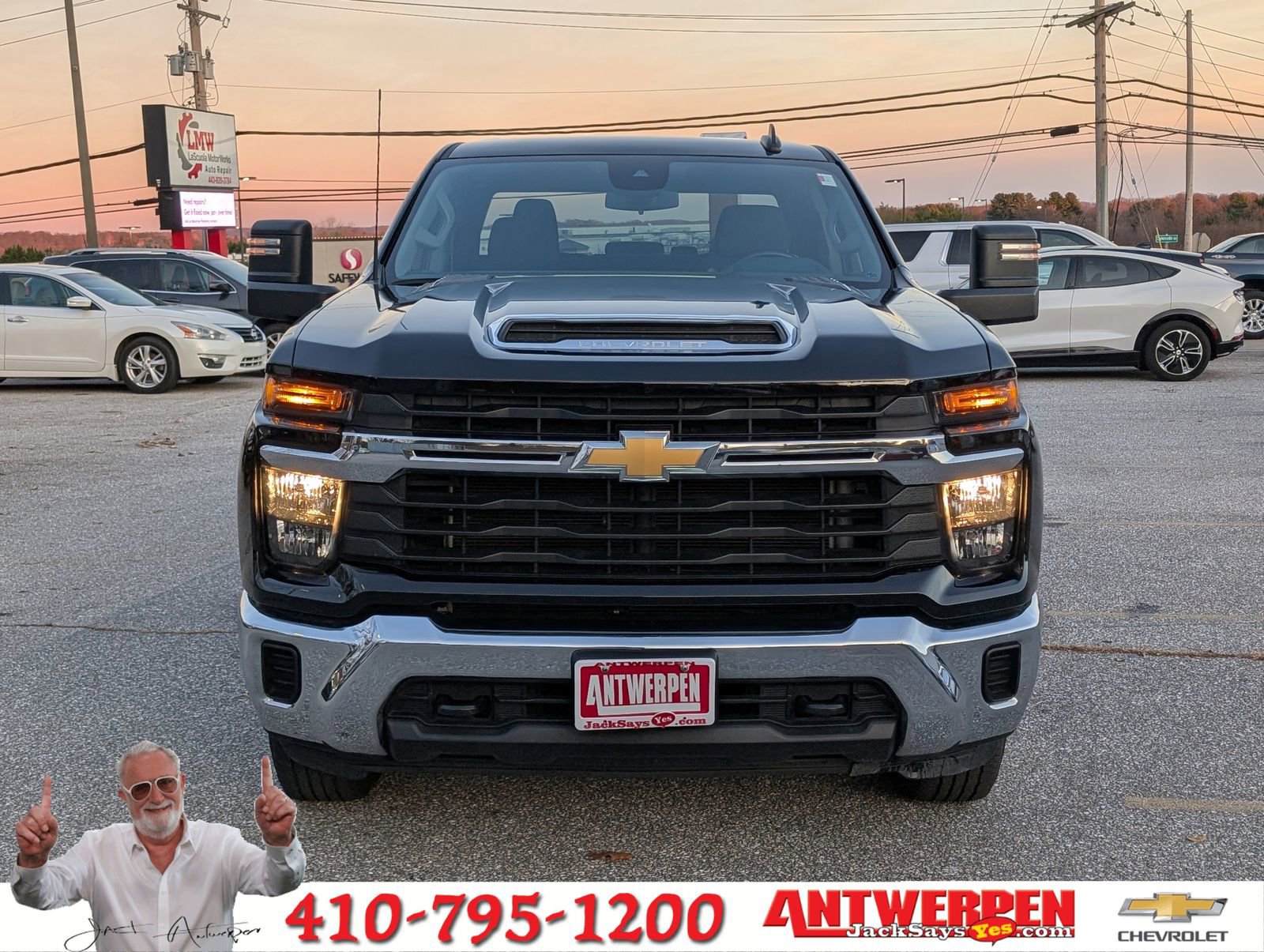 Used 2024 Chevrolet Silverado 2500 LT image 8