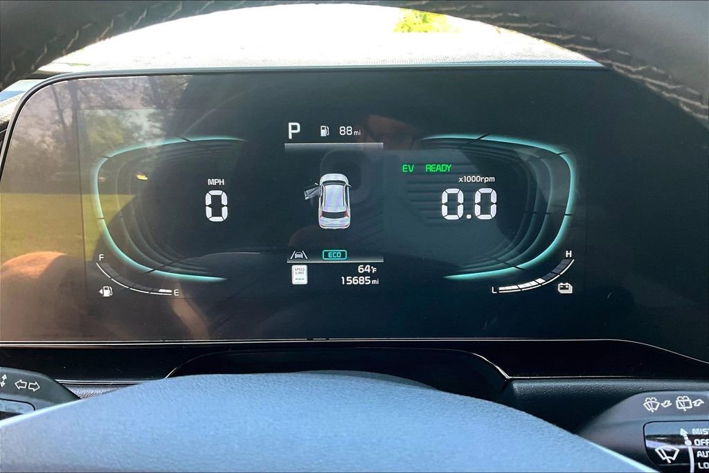 Certified 2024 Kia Niro EX Touring FWD image 13