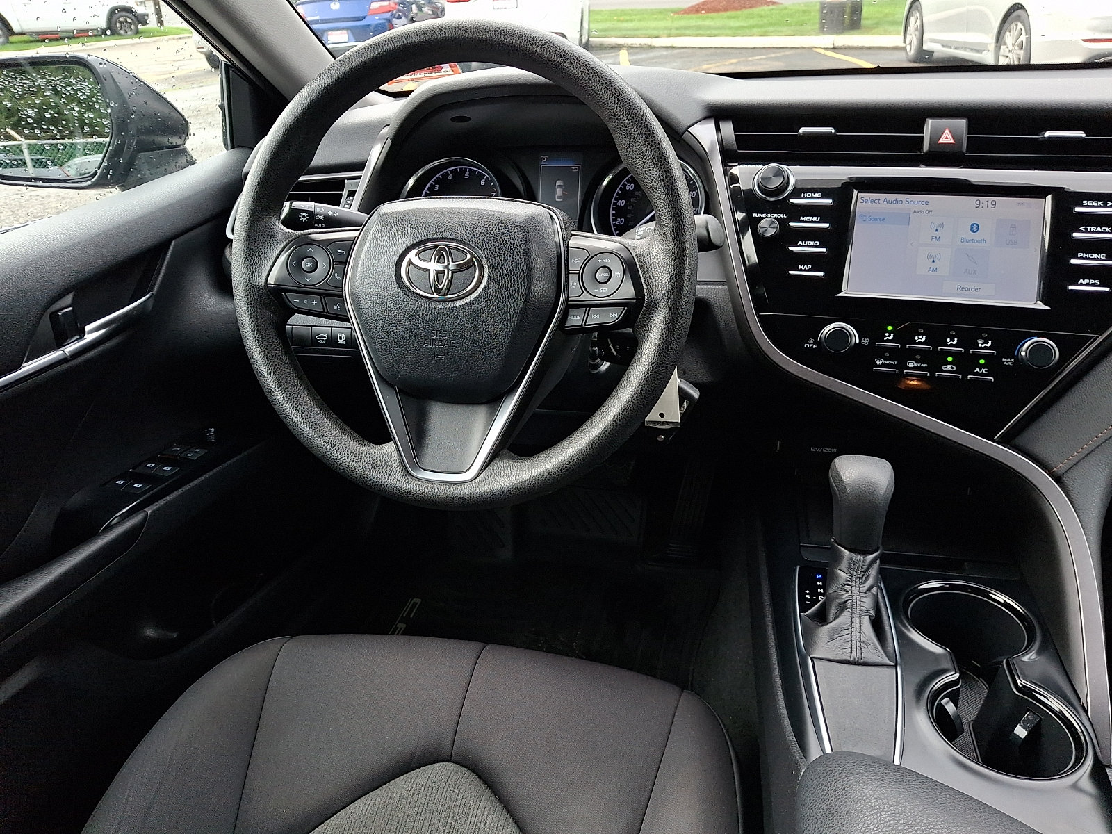 Used 2019 Toyota Camry LE FWD image 14