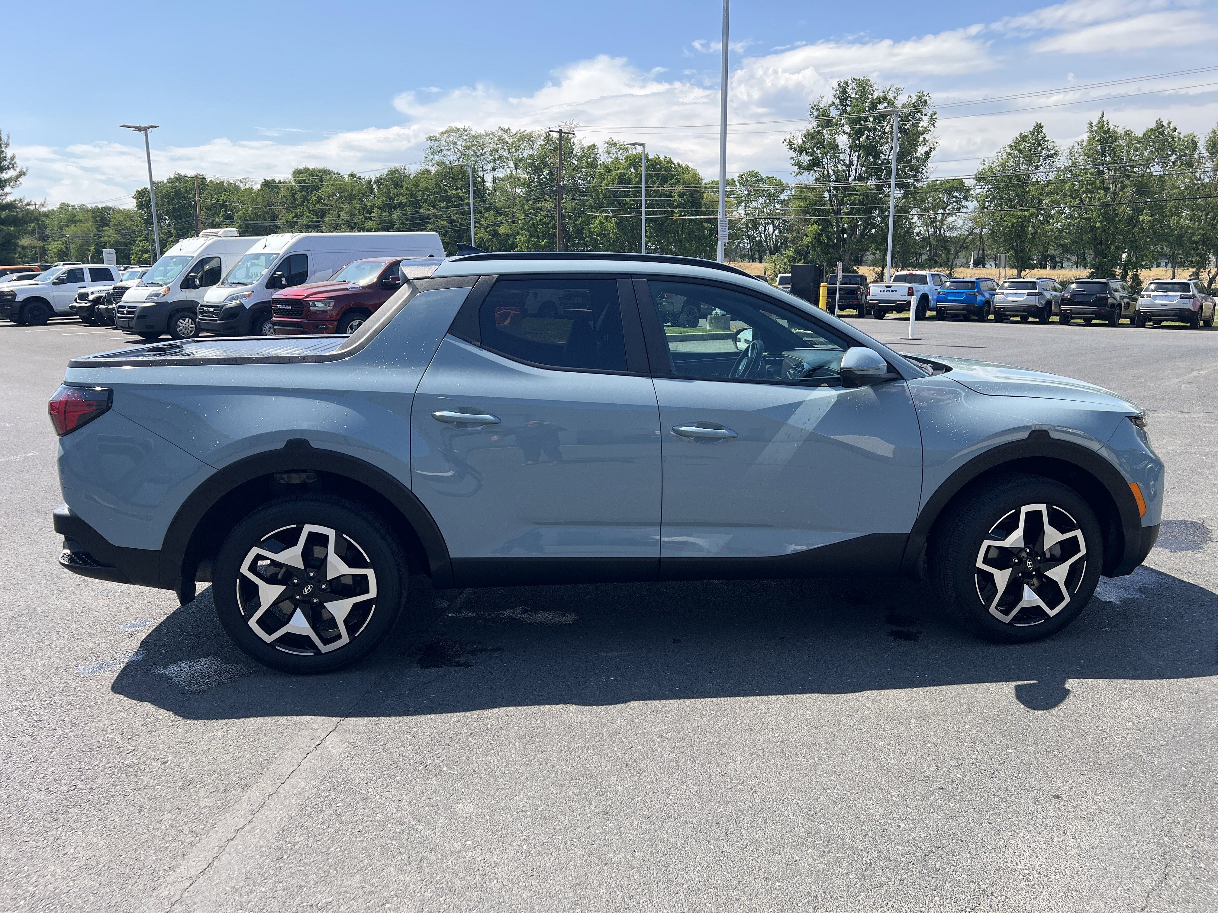 Used 2024 Hyundai Santa Cruz Limited AWD/4WD image 12