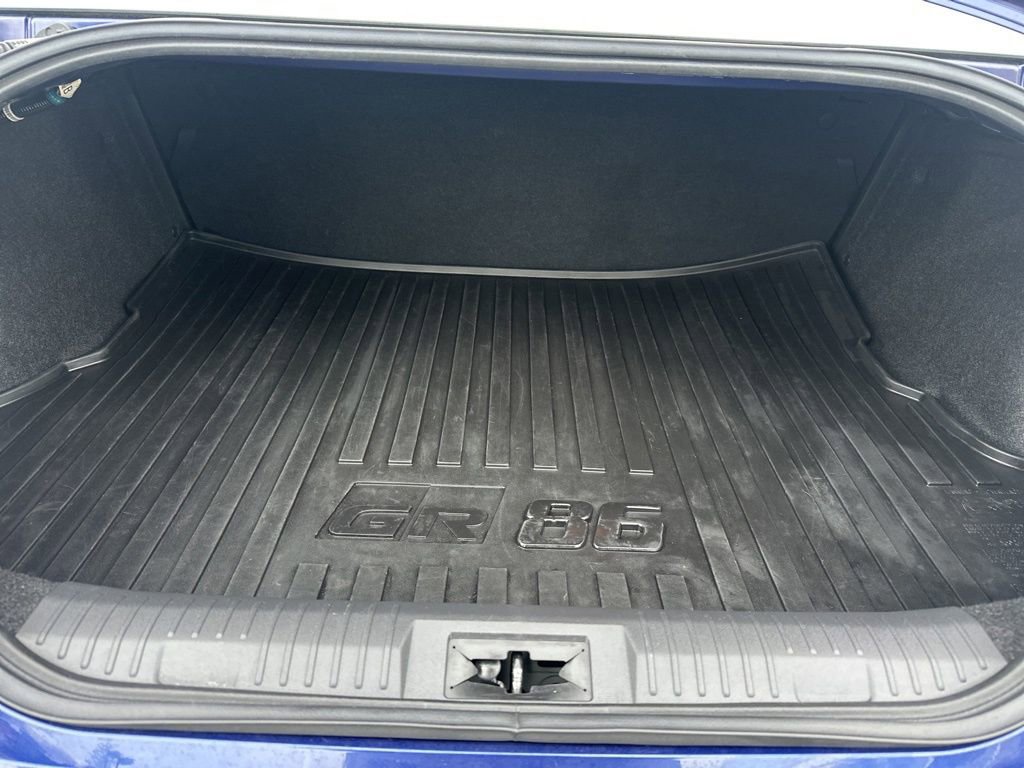 Used 2023 Toyota GR86 Premium w/ ALL Weather Mat Package (TMS) image 26