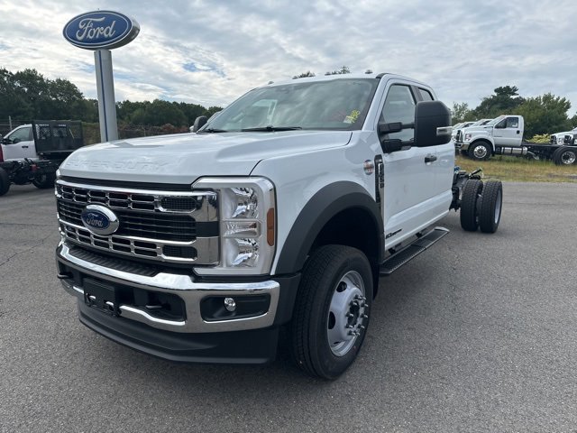 New 2026 Ford F550 4x4 Supercab Super Duty image 3