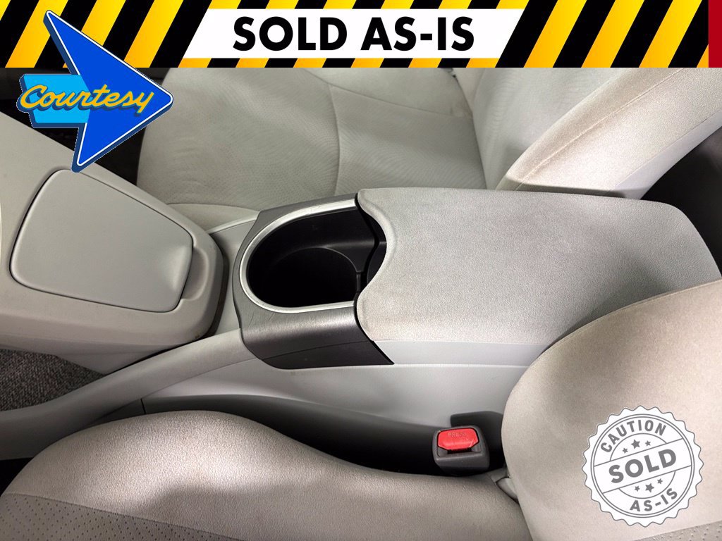 Used 2014 Toyota Prius Two w/ Preferred Accessory Package FWD image 26