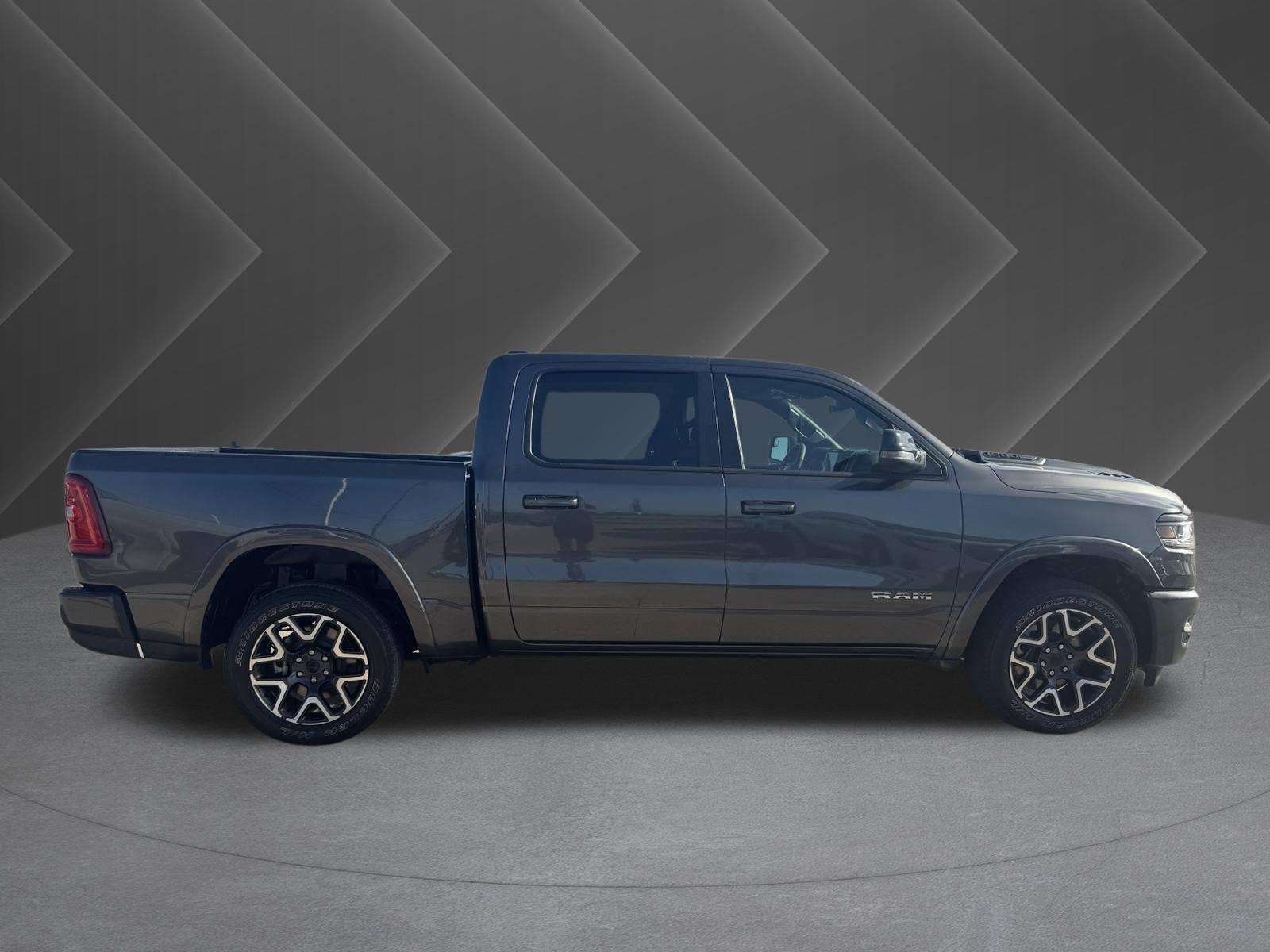 Used 2025 RAM 1500 Laramie w/ Sport Appearance Package AWD/4WD image 5