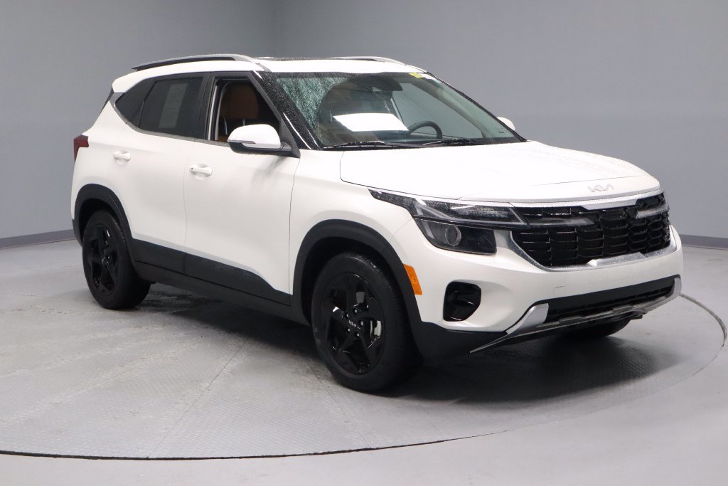 Used 2026 Kia Seltos EX w/ EX Sunroof Package FWD image 1